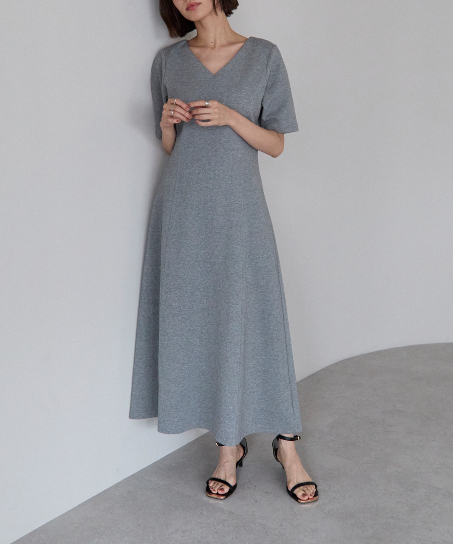 model：H163 着用サイズ：M