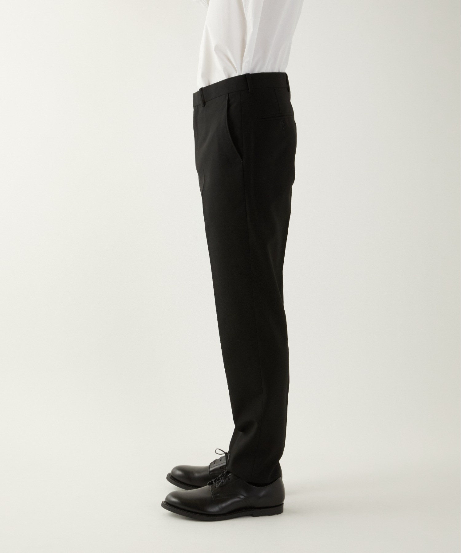 SLIM STRAIGHT SLACKS