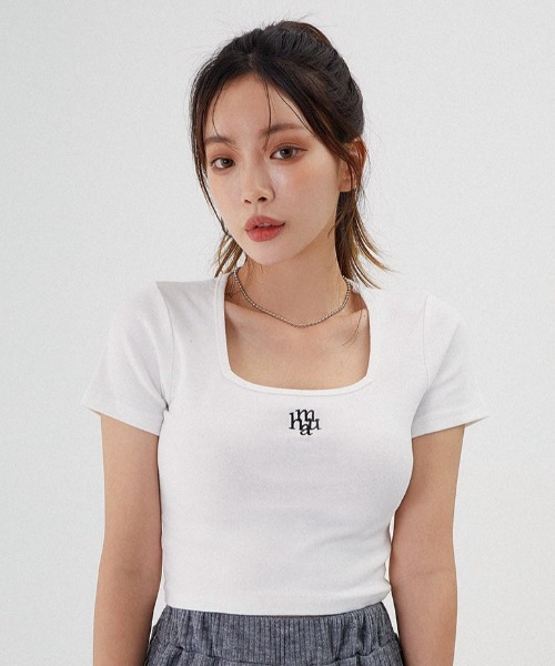 ■韓国■ ホルター スクエアネック シャーリング ノーワイヤー ワンオフショルダー肩紐ナンバーレタリングシャーリングTシャツ