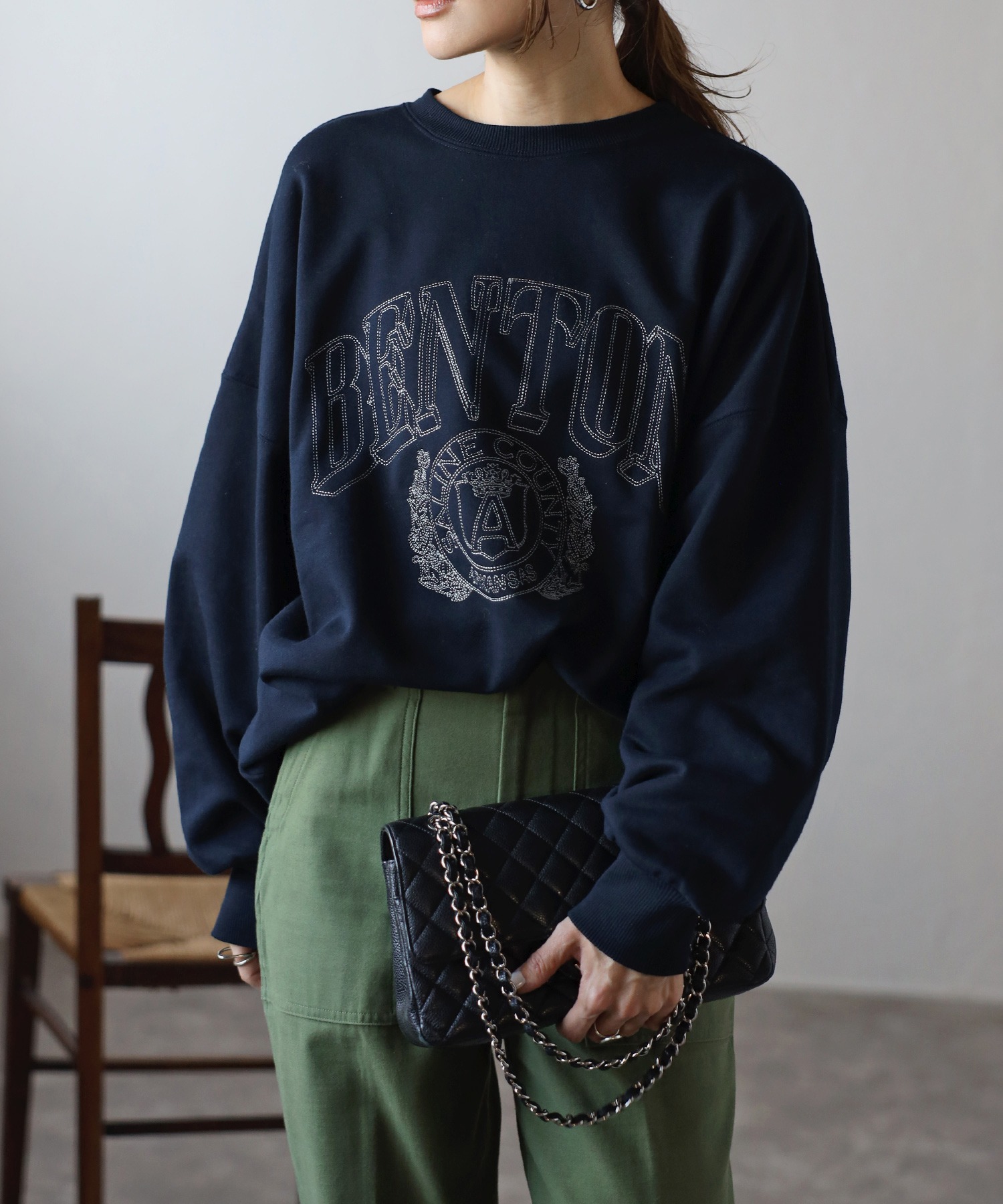 ネイビー