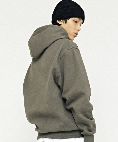 A'GEM/9 × .kom『VIVA STUDIO/ビバスタジオ』RESEARCH HOODIE
