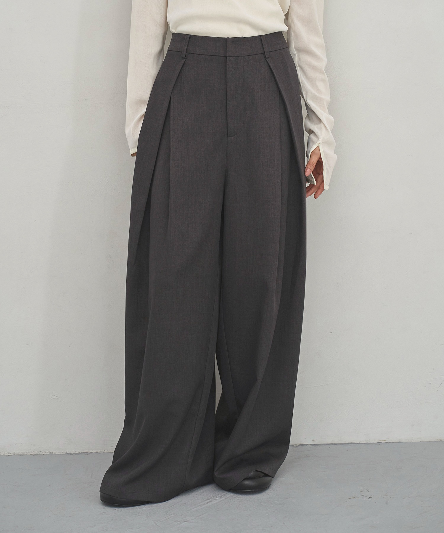 model：H163　着用サイズ：M