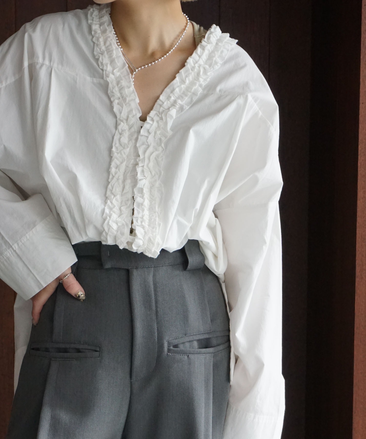 フリルネック リラックスブラウス chw25a061-ファッション通販サイト