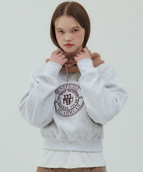 トレーナー スウェット A'GEM/9 × .kom 「muah muah/ムーアムーア」 FLEECE REGULAR SWEATSHIRTS/フリ KOM トレーナー スウェット A'GEM/9 × .kom 「muah muah/ムーア