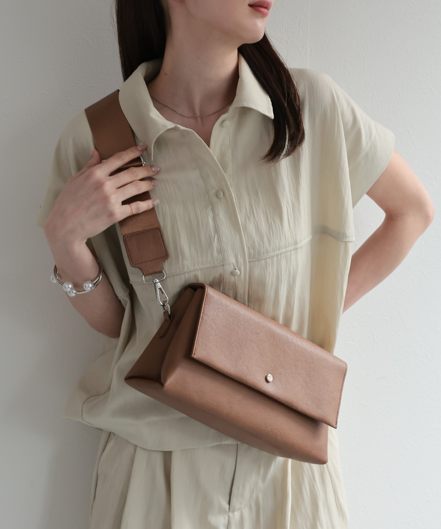 【ボディバッグバージョン】
model：162cm