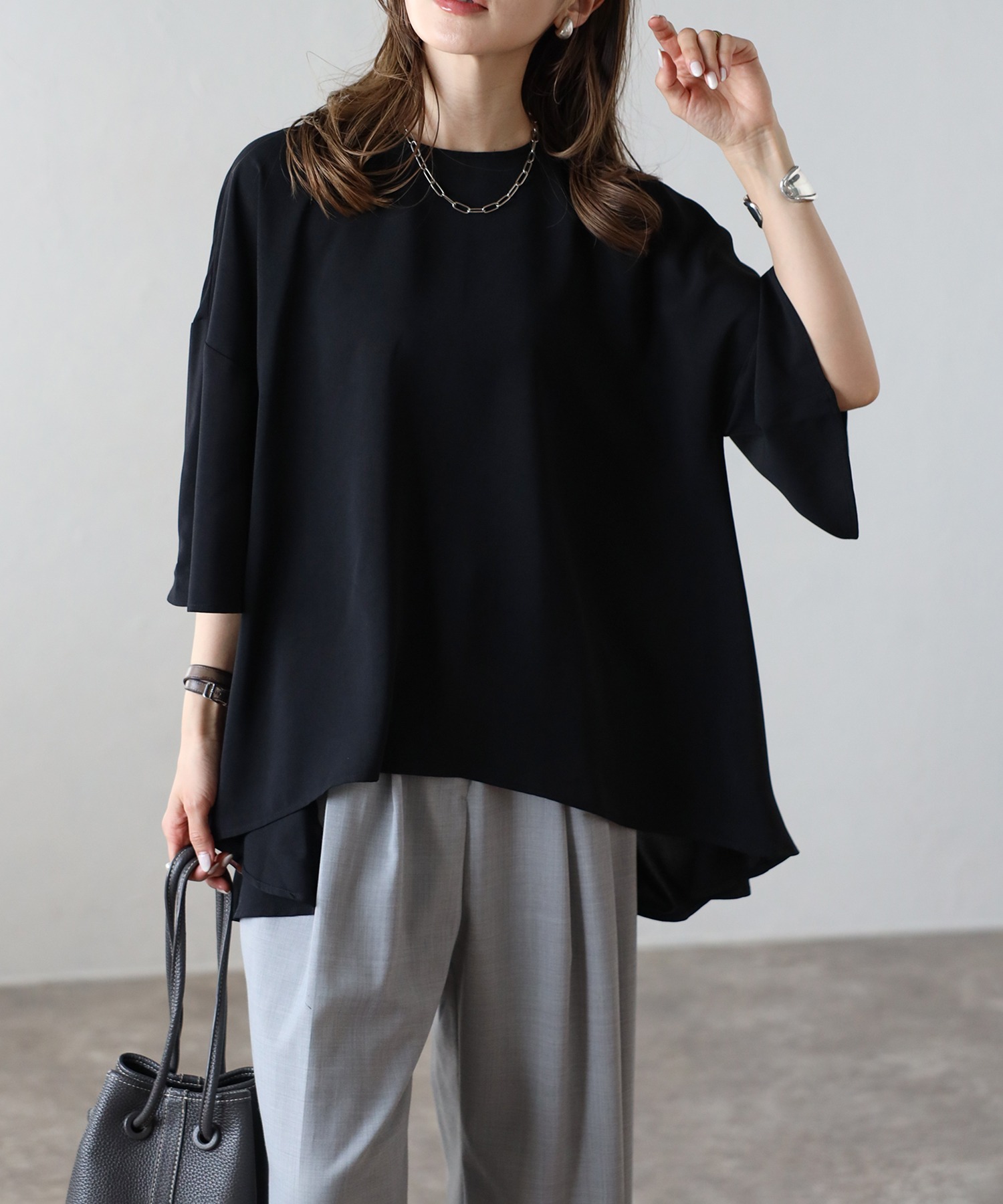 model：H165 着用サイズ：FREE