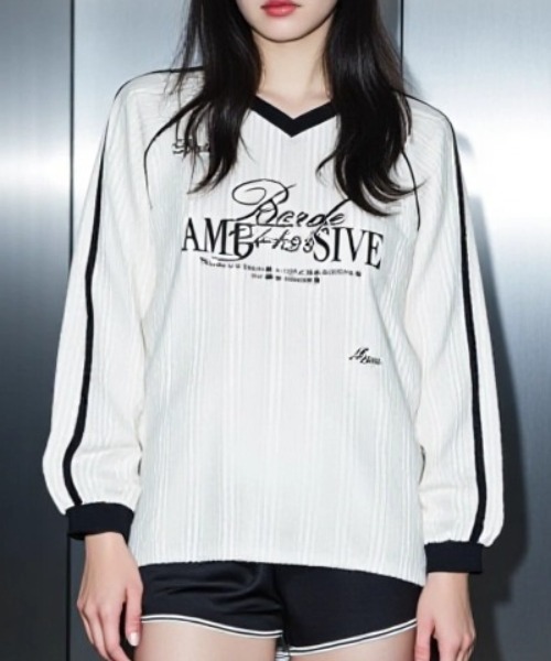 A'GEM/9 × .kom 『.KOM/ドットケーオーエム』 Y2K V-Neck Logo