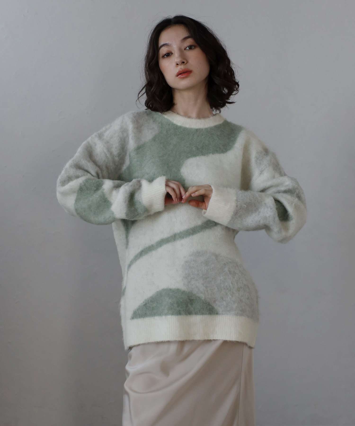 model：H165 着用サイズ：FREE