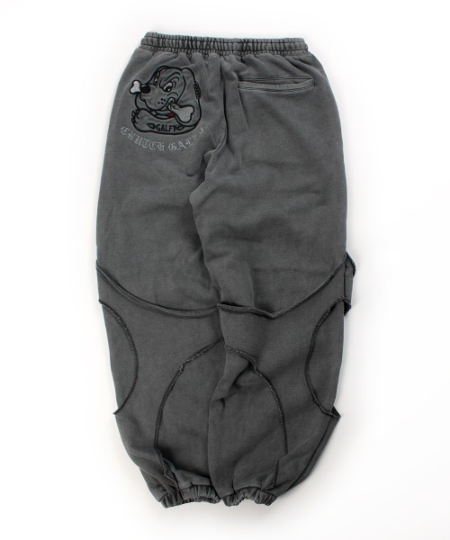 A'GEM/9 × .kom 『GALFY/ガルフィー』 穴の向こうにわんちゃん