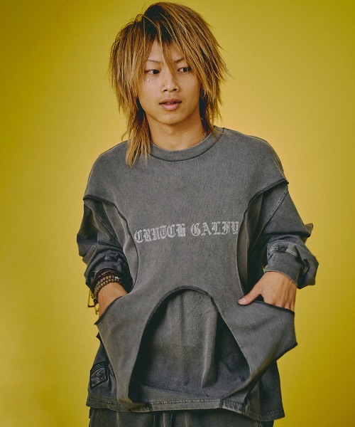 A'GEM/9 × .kom 『GALFY/ガルフィー』 穴の向こうにわんちゃんロンTee