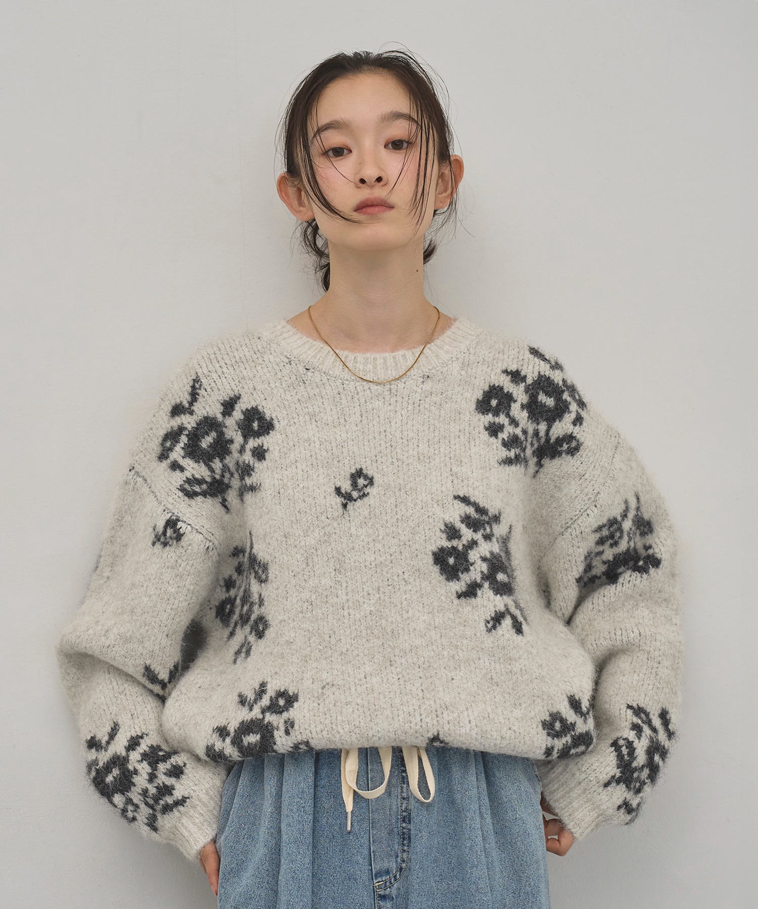 model：H163 着用サイズ：F