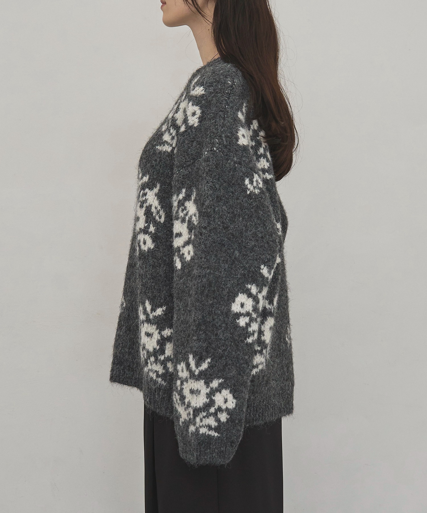 model：H163 着用サイズ：F