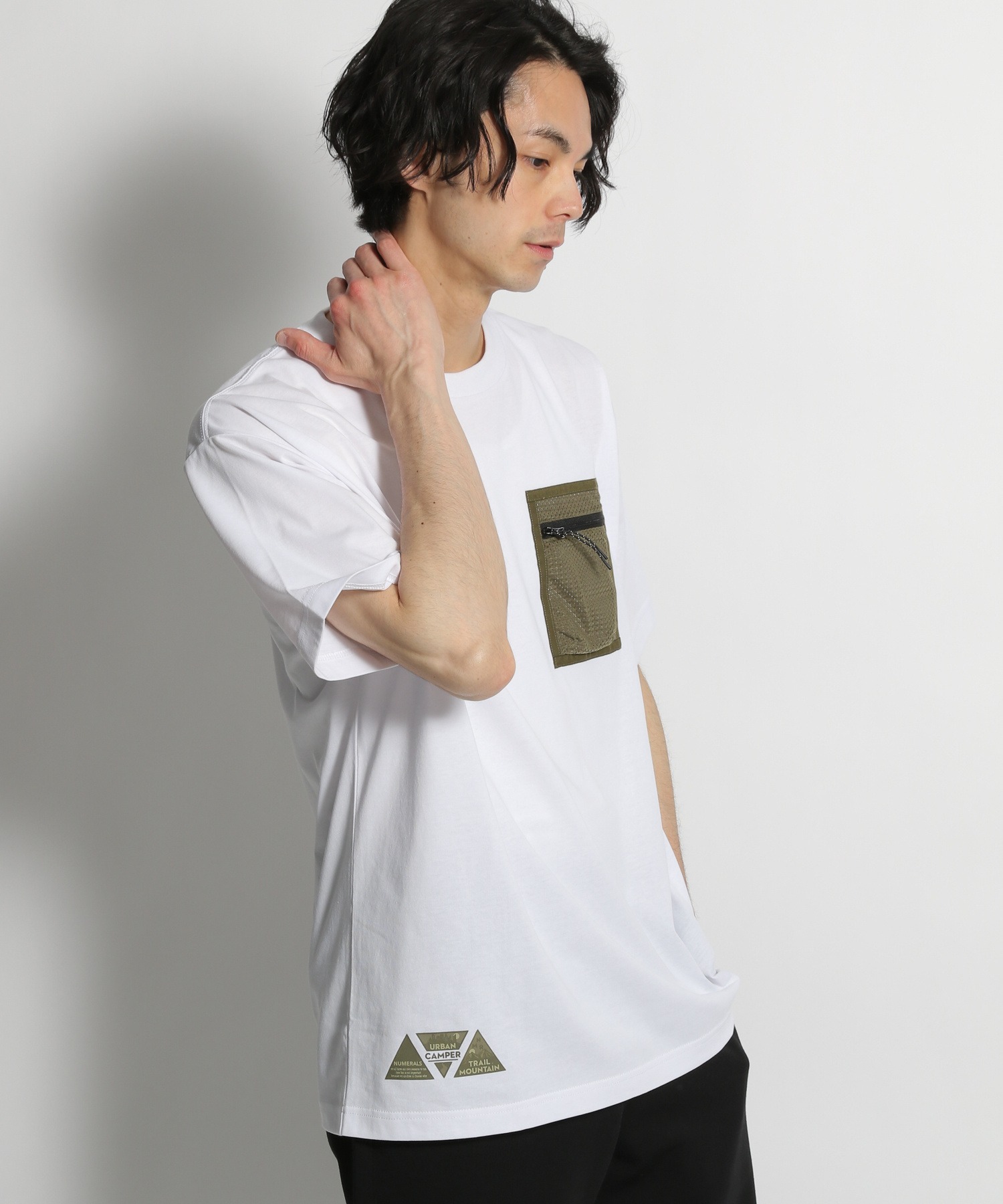 ショッピング Numerals デザイン胸ポケットｔシャツ