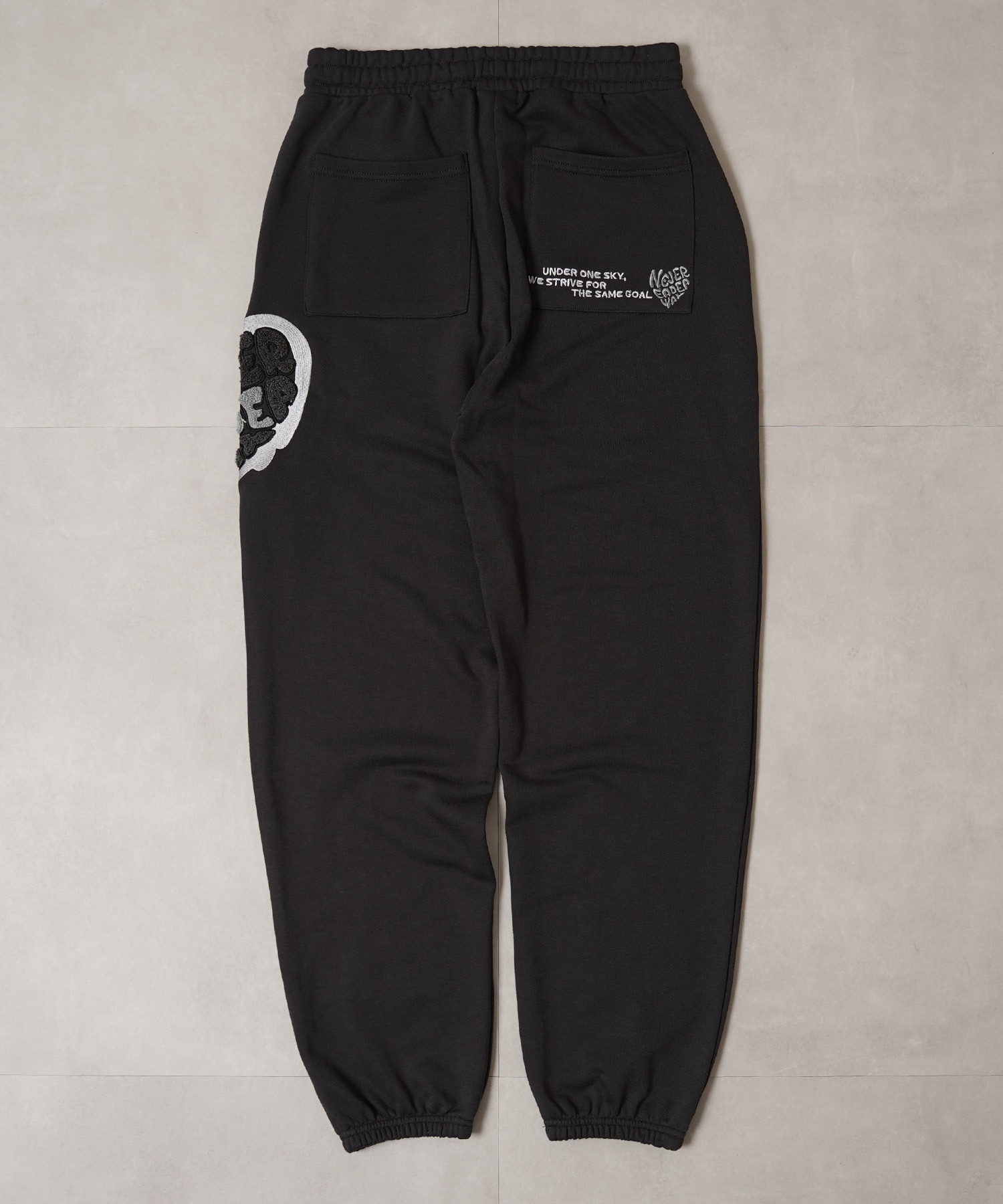 ハート サガラ刺繍 スウェットパンツ【セットアップ 可能】/ Heart Sagara Embroidery Sweatpants