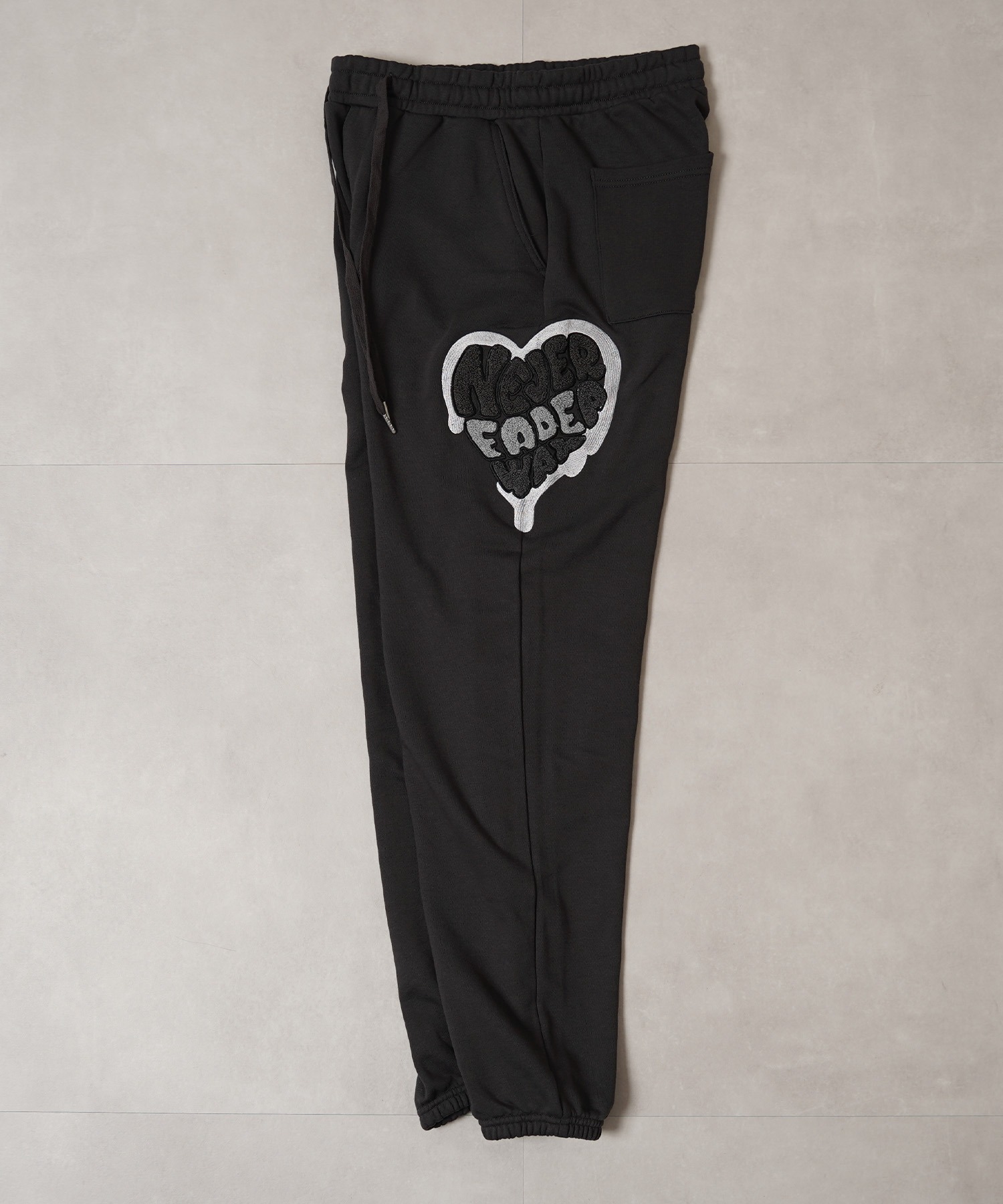 ハート サガラ刺繍 スウェットパンツ【セットアップ 可能】/ Heart Sagara Embroidery Sweatpants