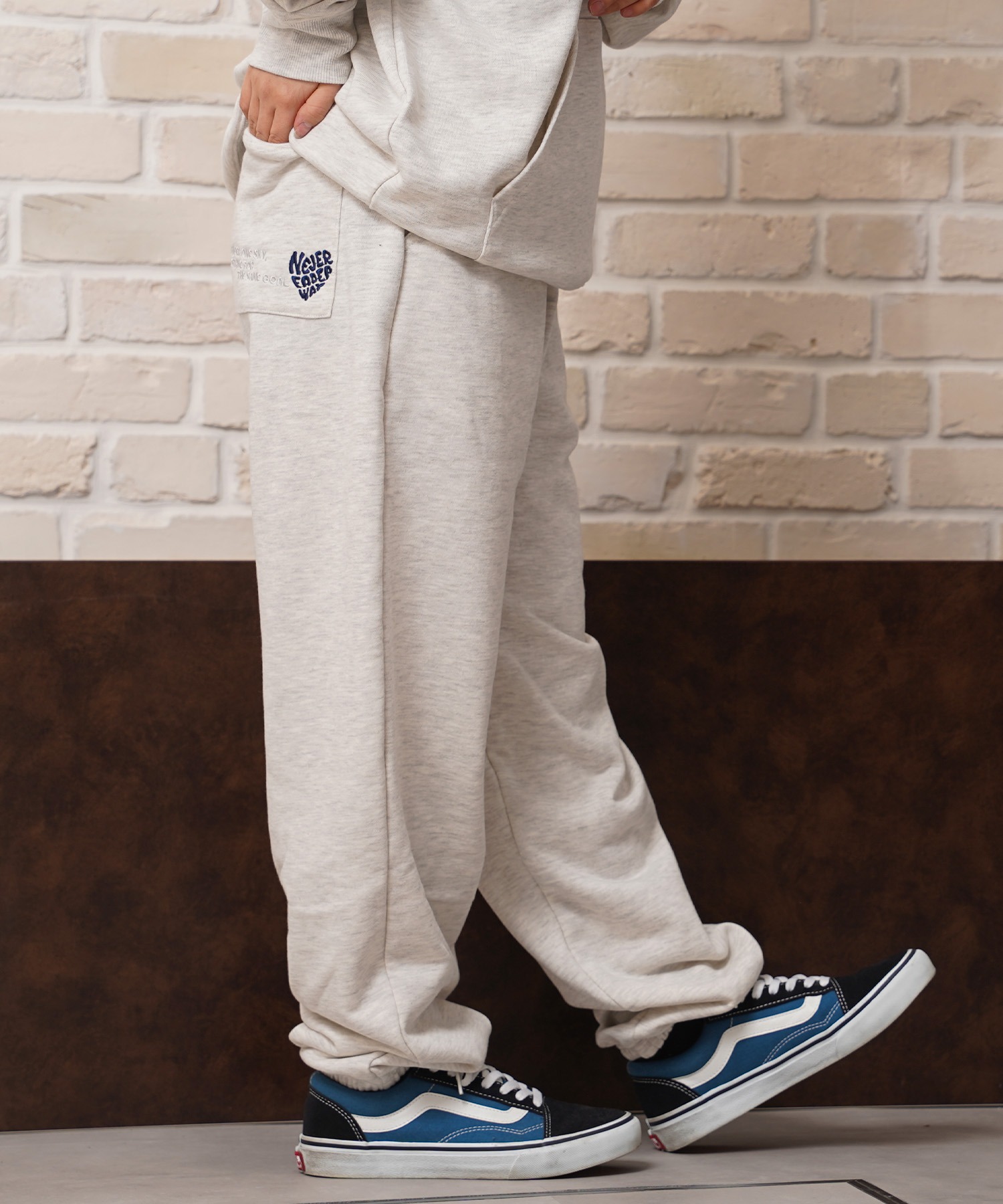 ハート サガラ刺繍 スウェットパンツ【セットアップ 可能】/ Heart Sagara Embroidery Sweatpants