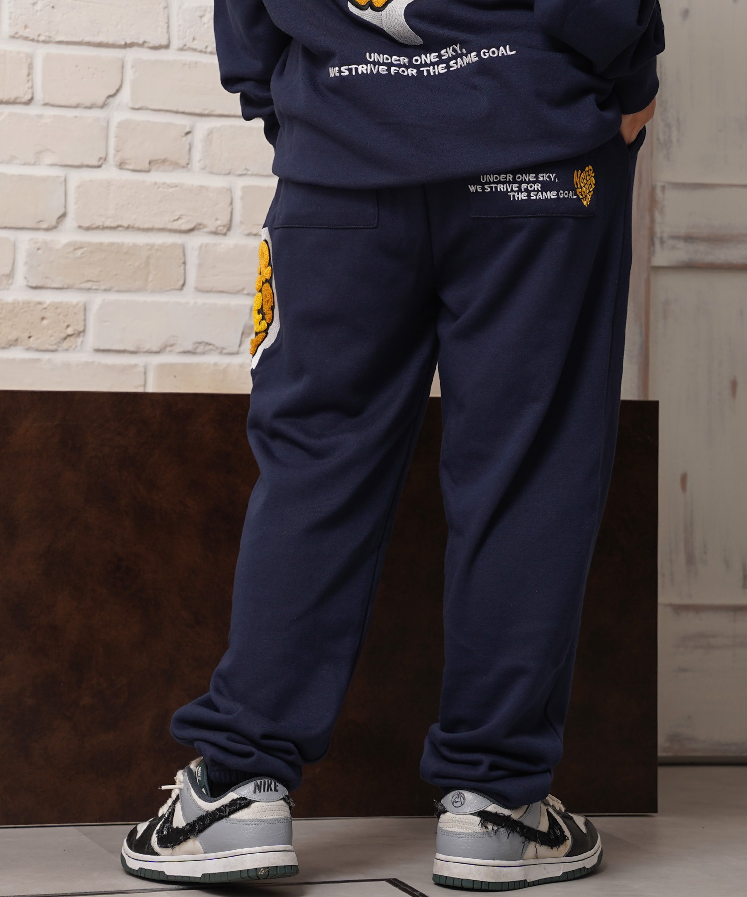 ハート サガラ刺繍 スウェットパンツ【セットアップ 可能】/ Heart Sagara Embroidery Sweatpants