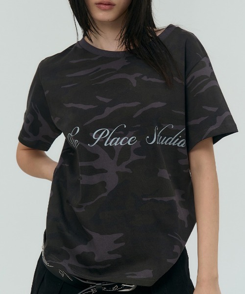 tシャツ A'GEM/9 × .kom 「PLACE STUDIO/プレイススタジオ」 Camo Soft the Place Lettering L A'GEM/9 × .kom 『PLACE STUDIO/プレイススタジオ』 Camo Soft