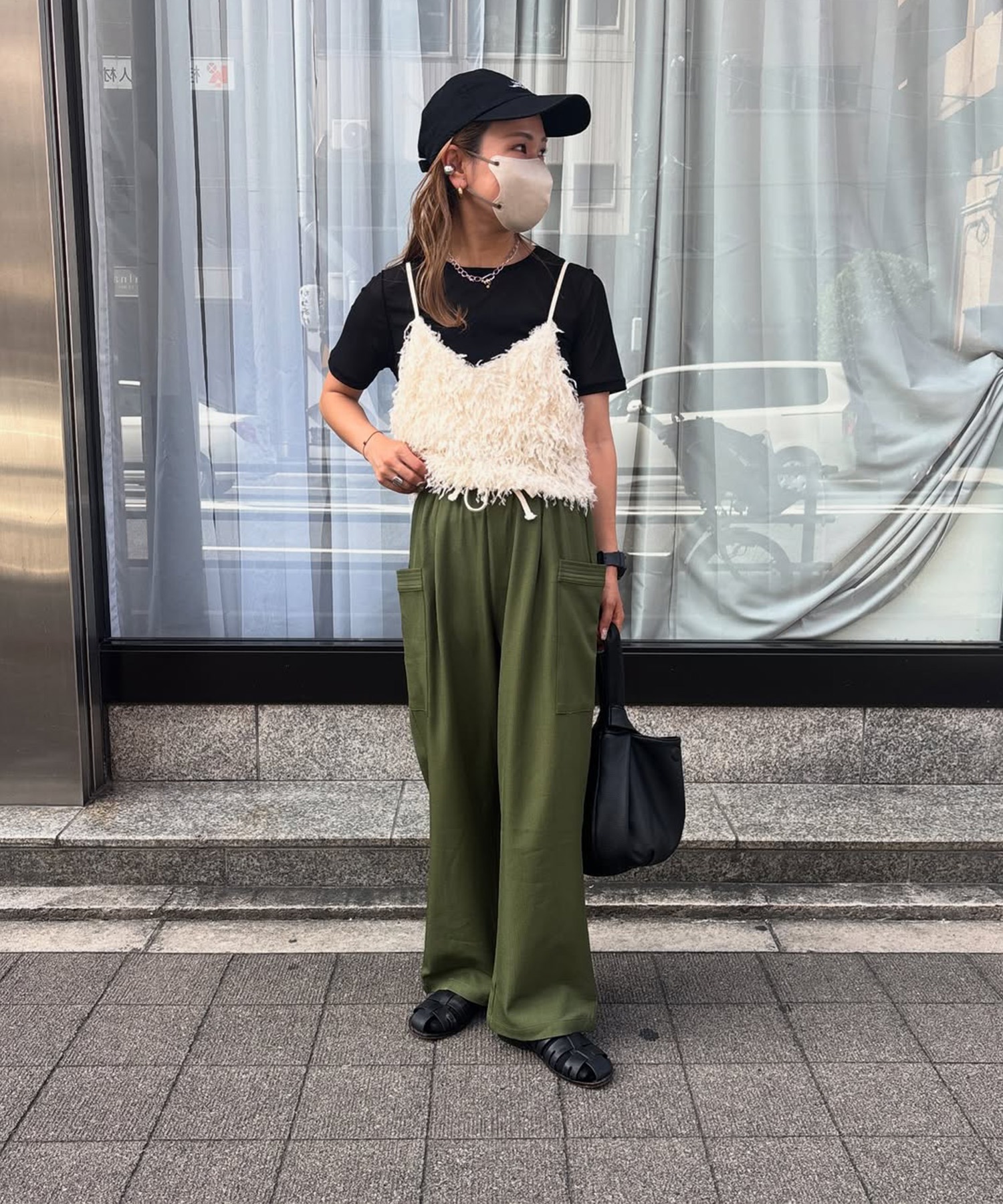 model：H152　着用サイズ：F