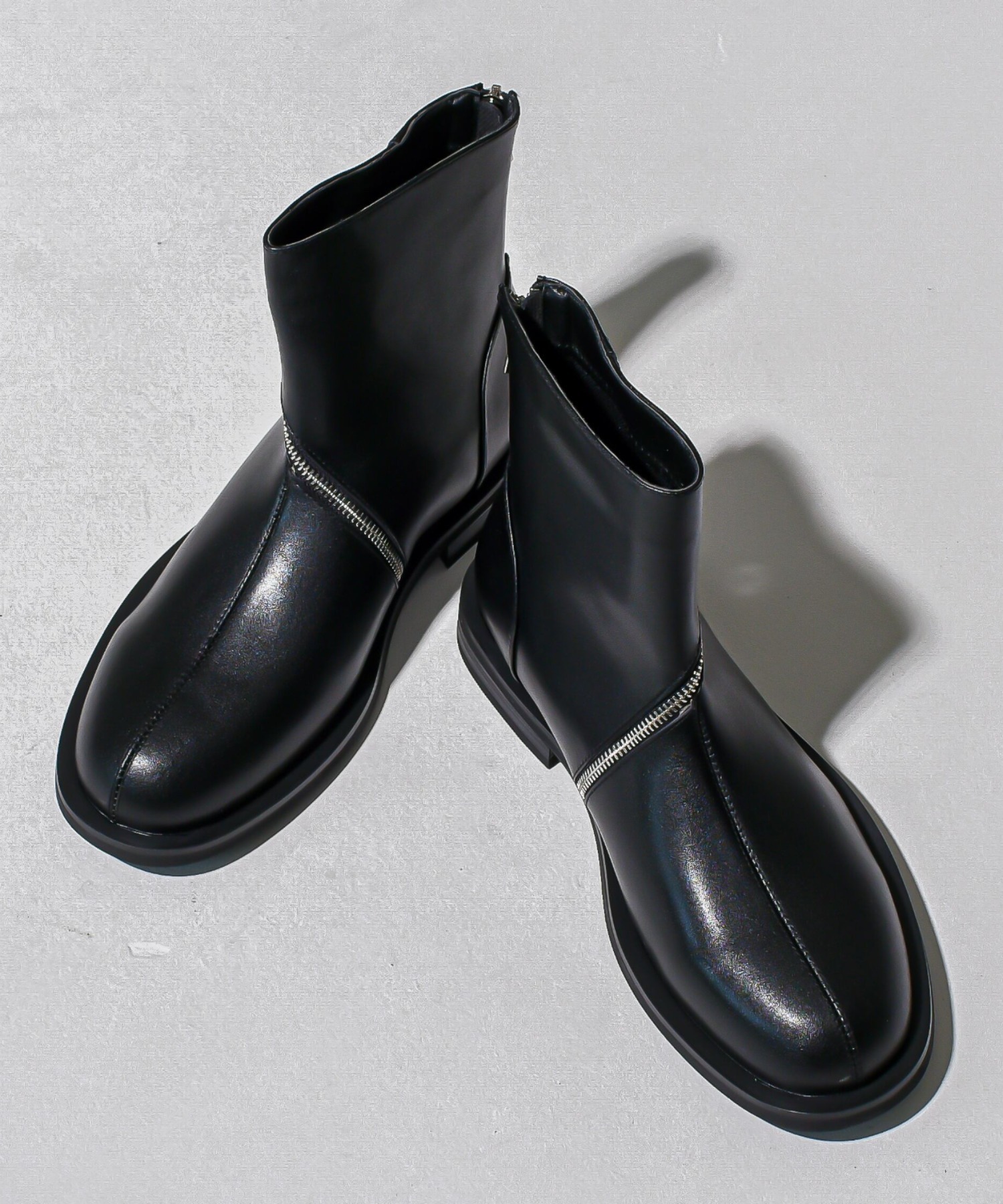 A'GEM/9 × .kom 『BENUSTA/ベヌスタ』Screw Zip Design Boots