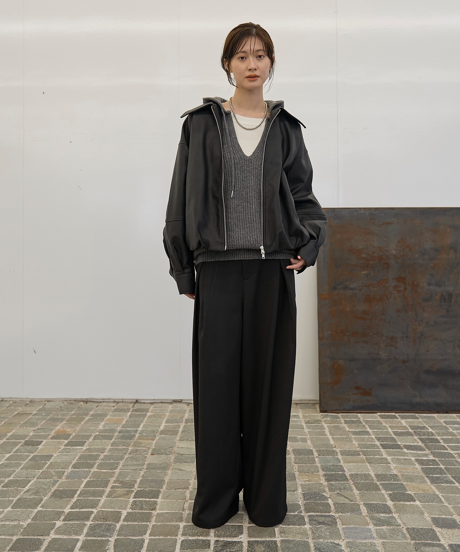 model：H166　着用サイズ：F