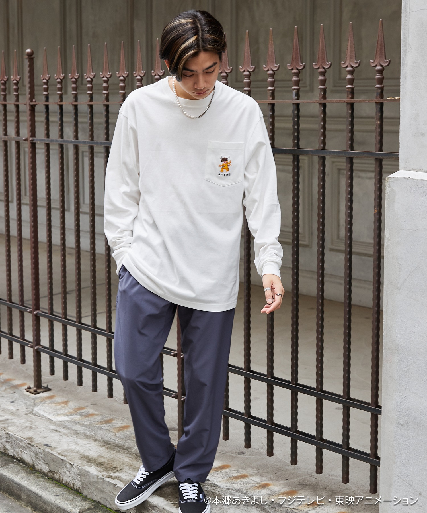 デジモンアドベンチャー： 別注 キャラ刺繍 ポケット付き