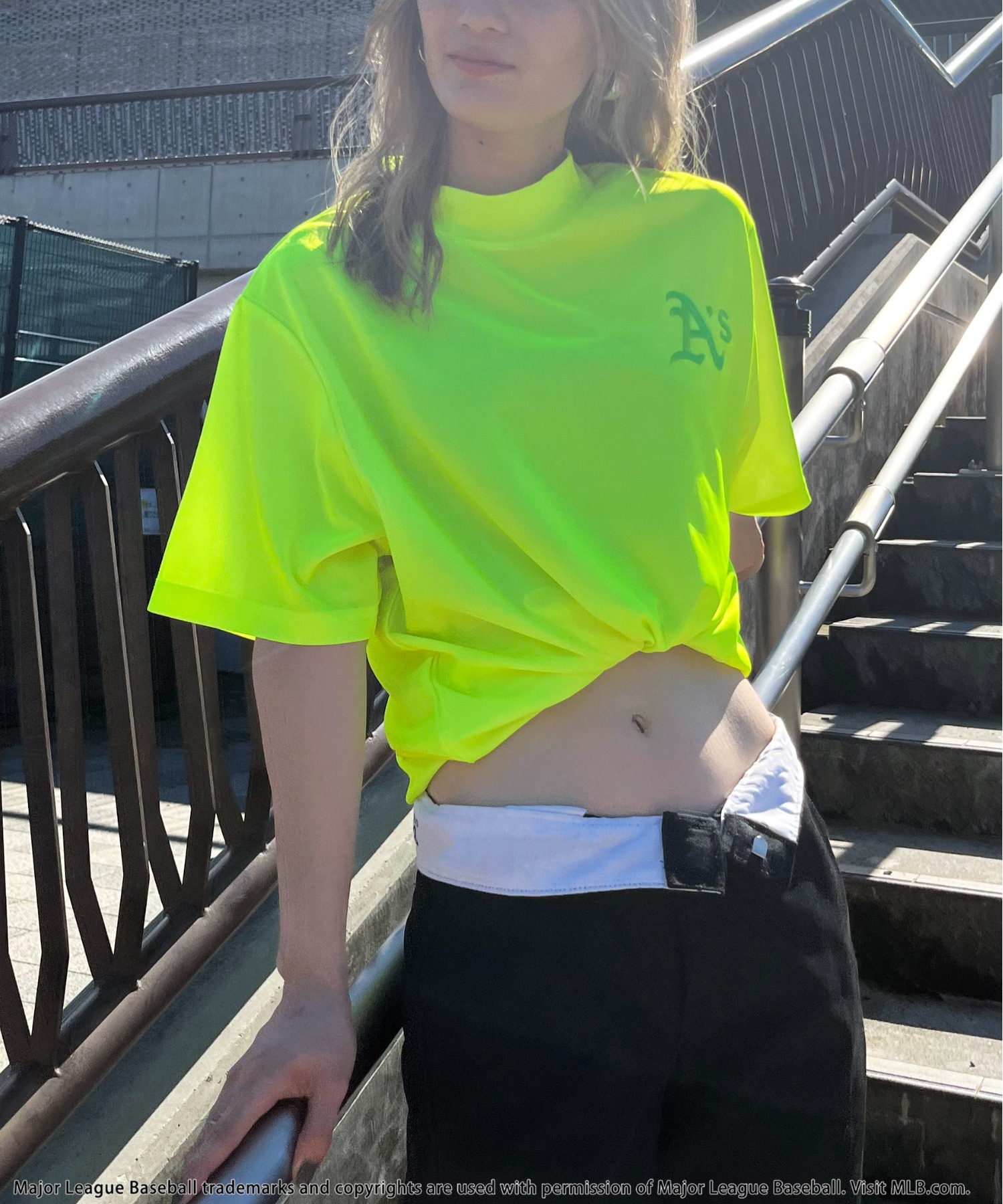 tシャツ 「MLB/Oakland Athletics」モックネックTシャツ レディース メンズ MLB/Oakland Athletics】モックネックTシャツ BACK TO THE FIELD