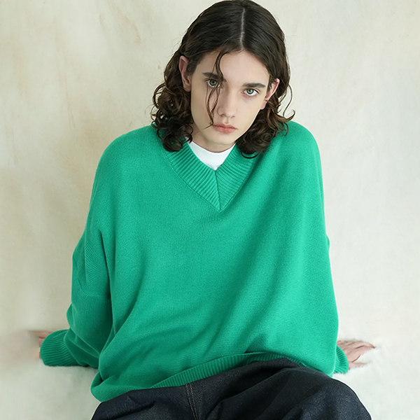 V-neck Overfit Knit — трикотаж V-образный, оверсайз, 6 цветов