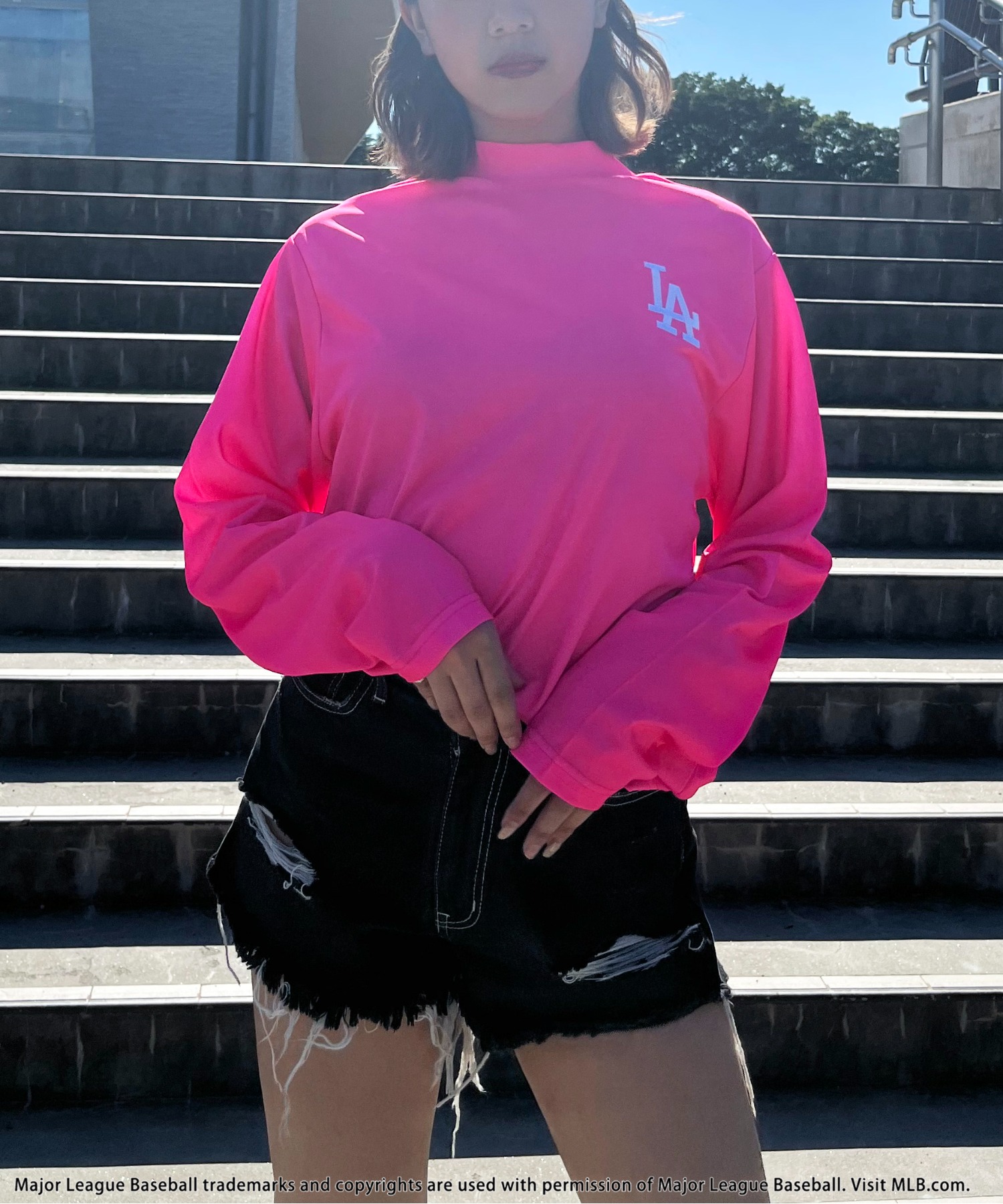 MLB/Los Angeles Dodgers】モックネック長袖Tシャツ BACK TO THE