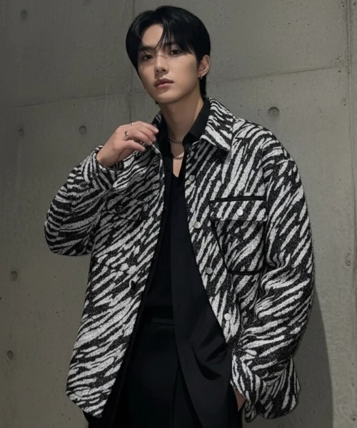 A'GEM/9 × .kom 『BENUSTA/ベヌスタ』Zebra Texture Jacquard Shirt