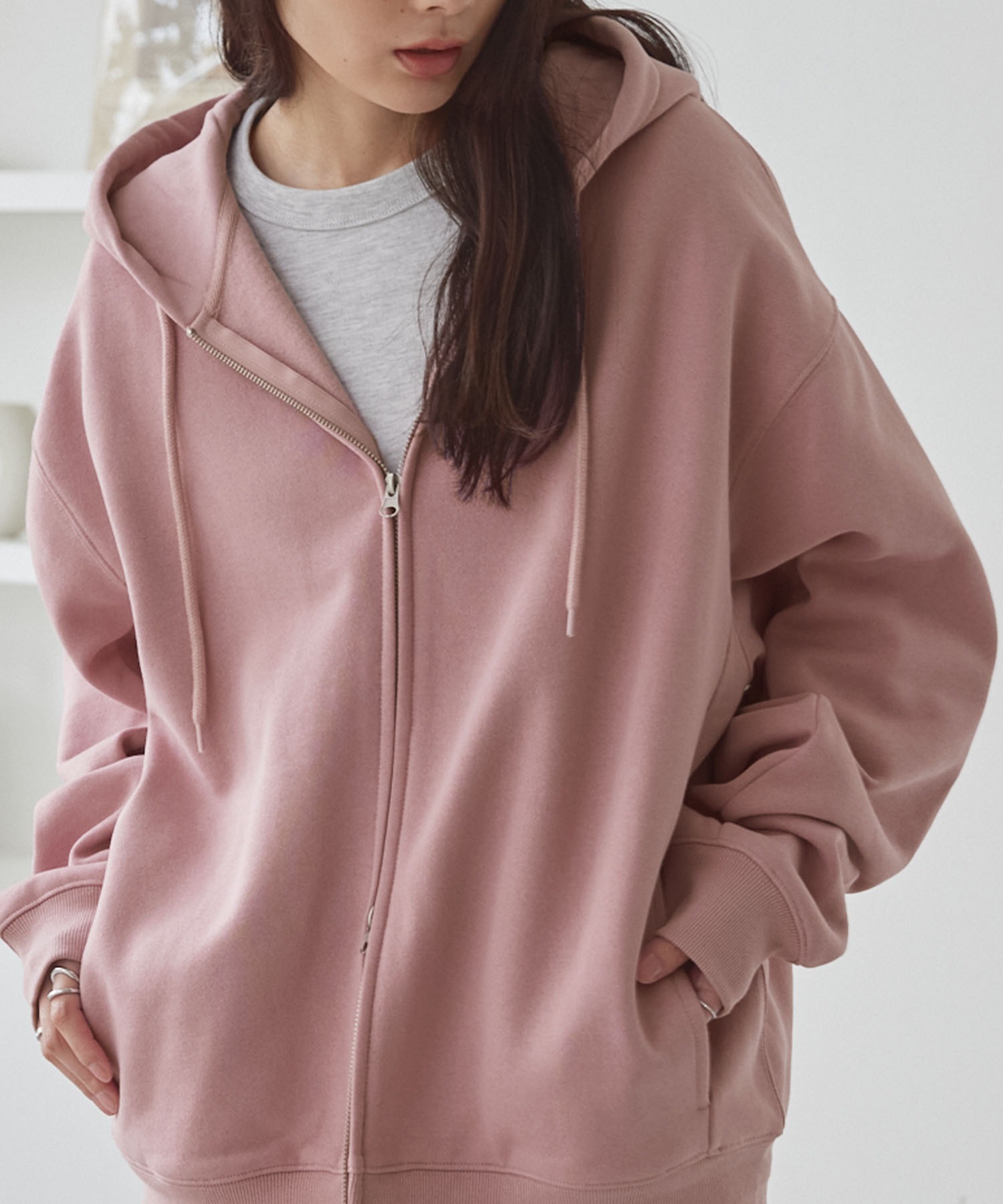 PEUTEREY ブラック フルジップ パーカー M 4550596011530_01.jpg