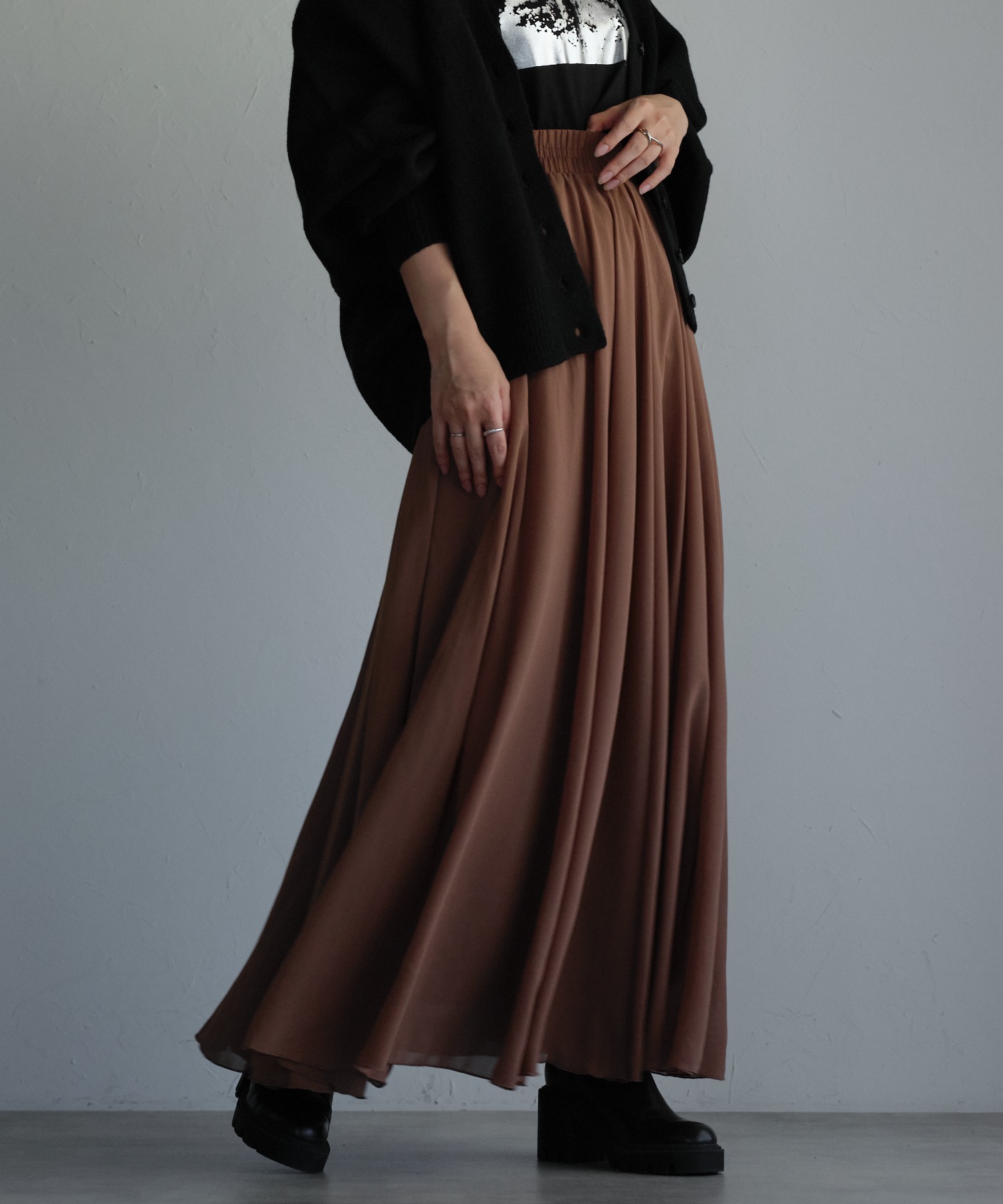 model:163,5㎝　着用サイズ：FREE