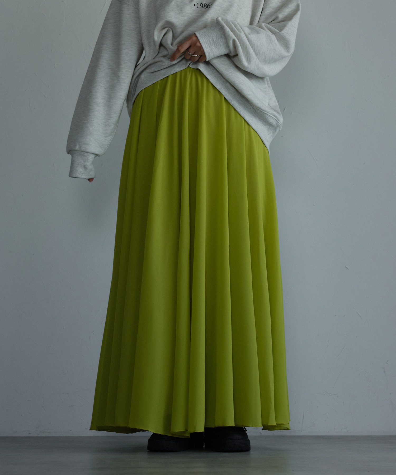 model:163,5㎝　着用サイズ：FREE