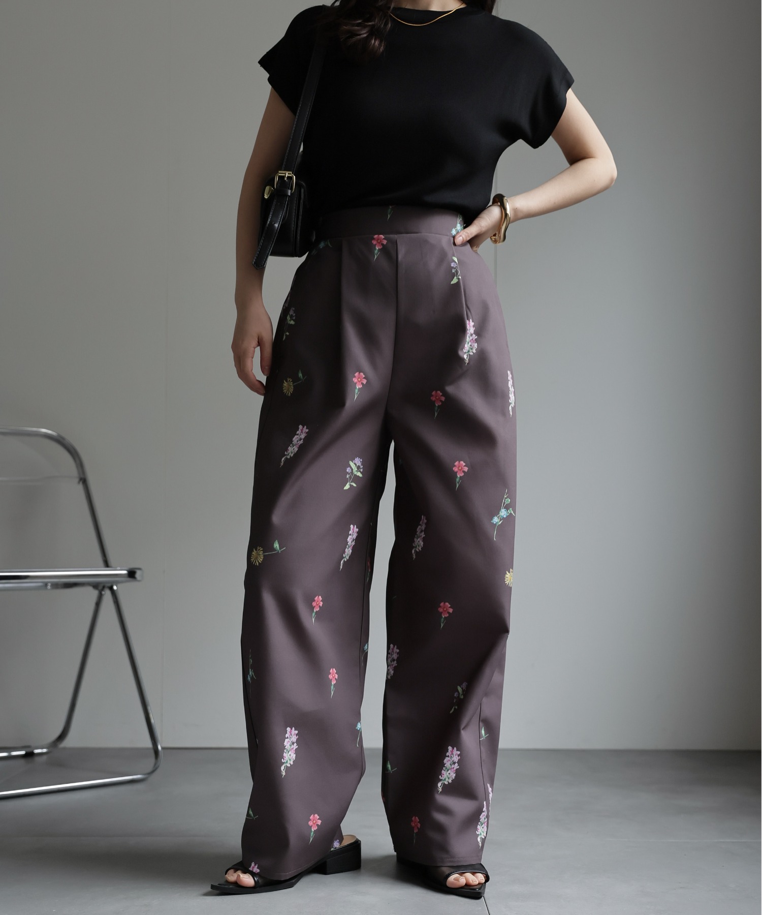 model：156cm 着用サイズ：FREE
※チャコールに近いモカです