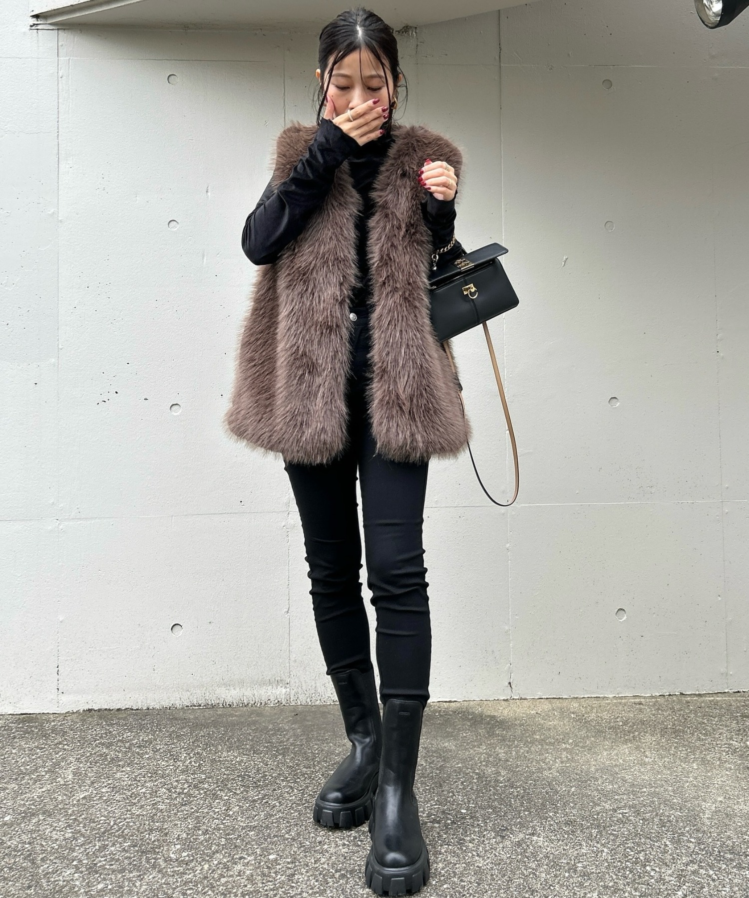 model：H154 着用サイズ：FREE