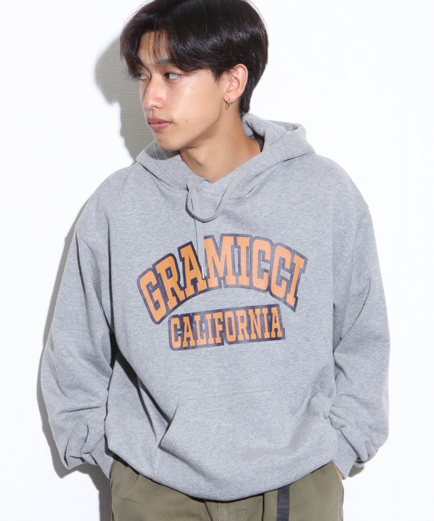 GRAMICCI/グラミチ LOGO HOODED SWEATSHIRT フロントロゴ フーディー