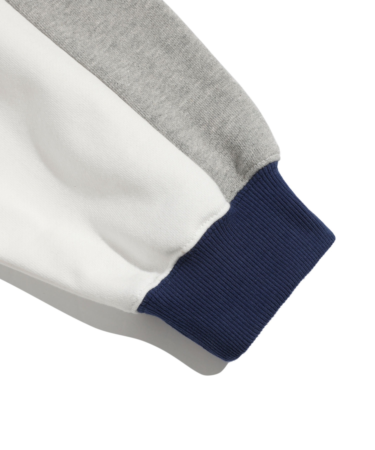 A'GEM/9 × .kom『ISTKUNST/イストクンスト』 SPORTY LINE LOGO