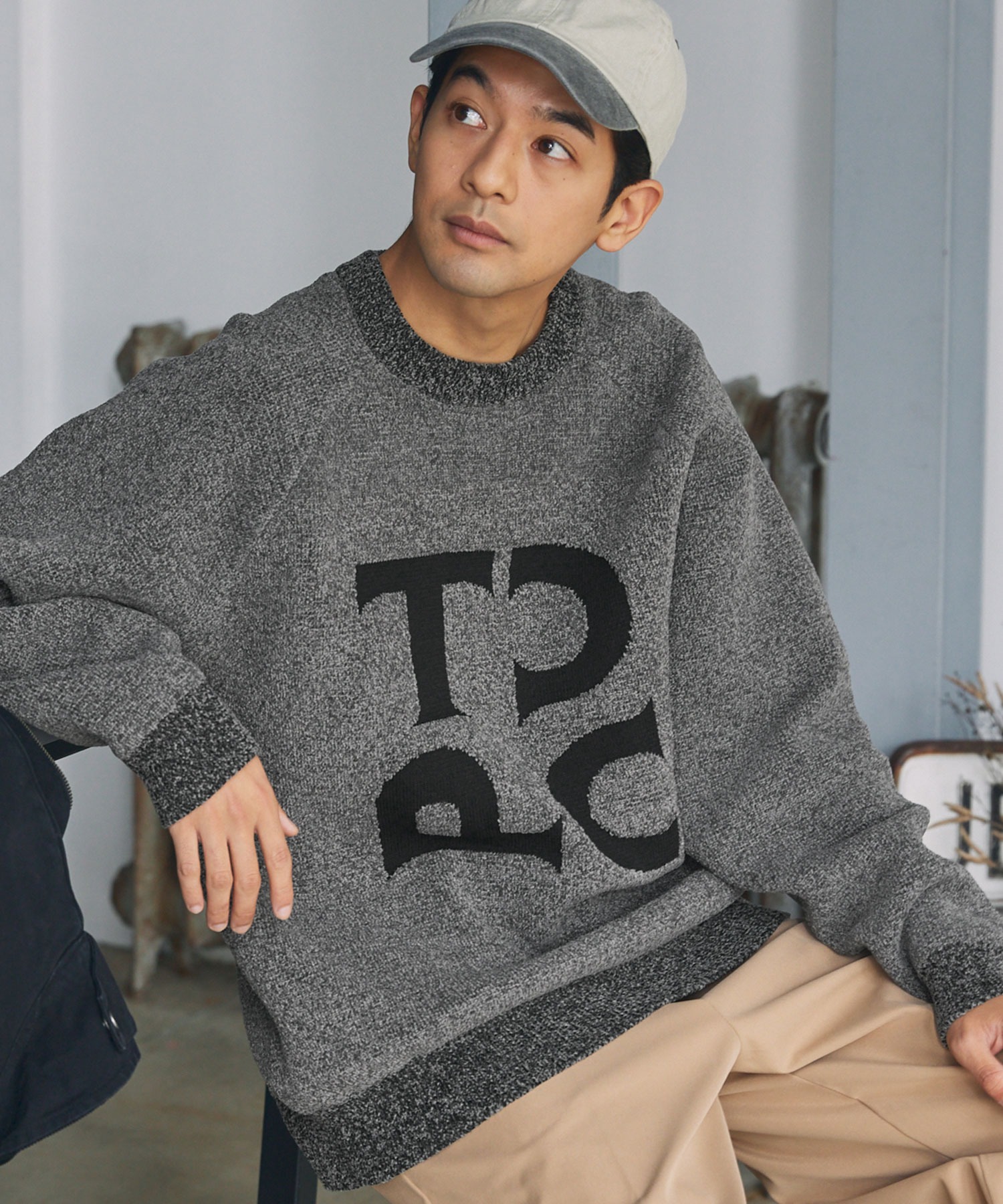 モールヤーン ジャガードロゴ 配色クルーネックニット / アンチ