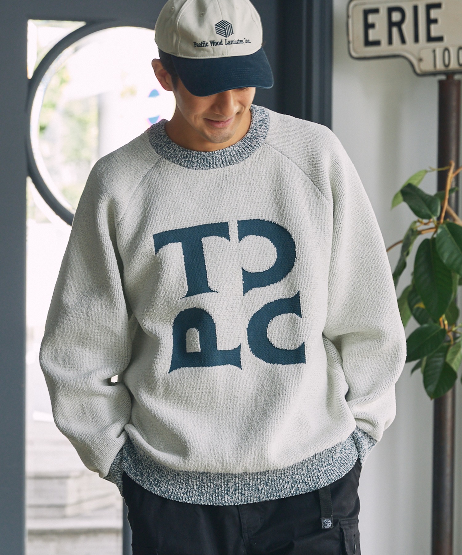 TCCPブランドロゴ モールヤーン ジャガード 配色クルーネックニット