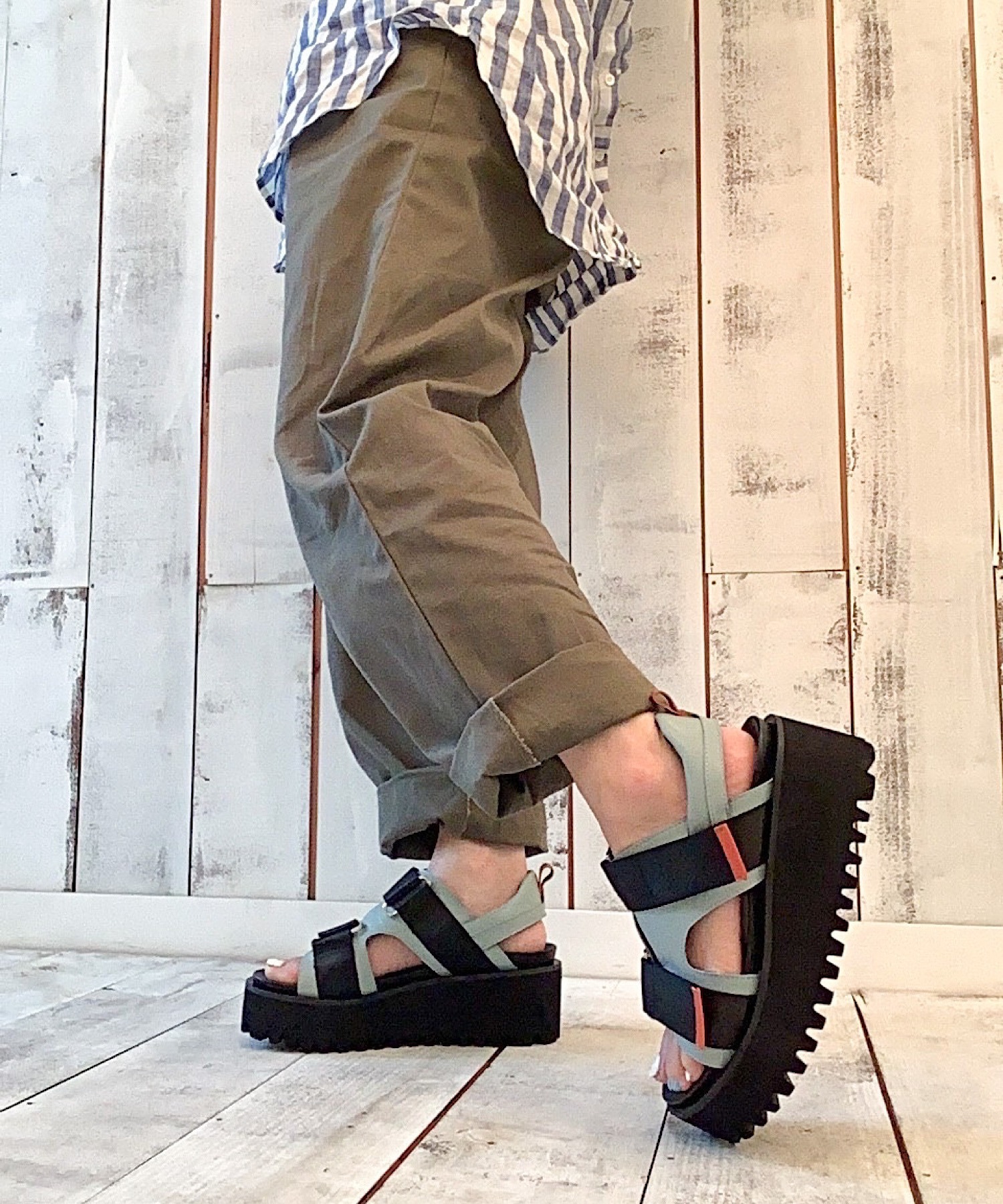本革/厚底/6cm】キャタピラーソール ベルクロサンダル ALL BLACK