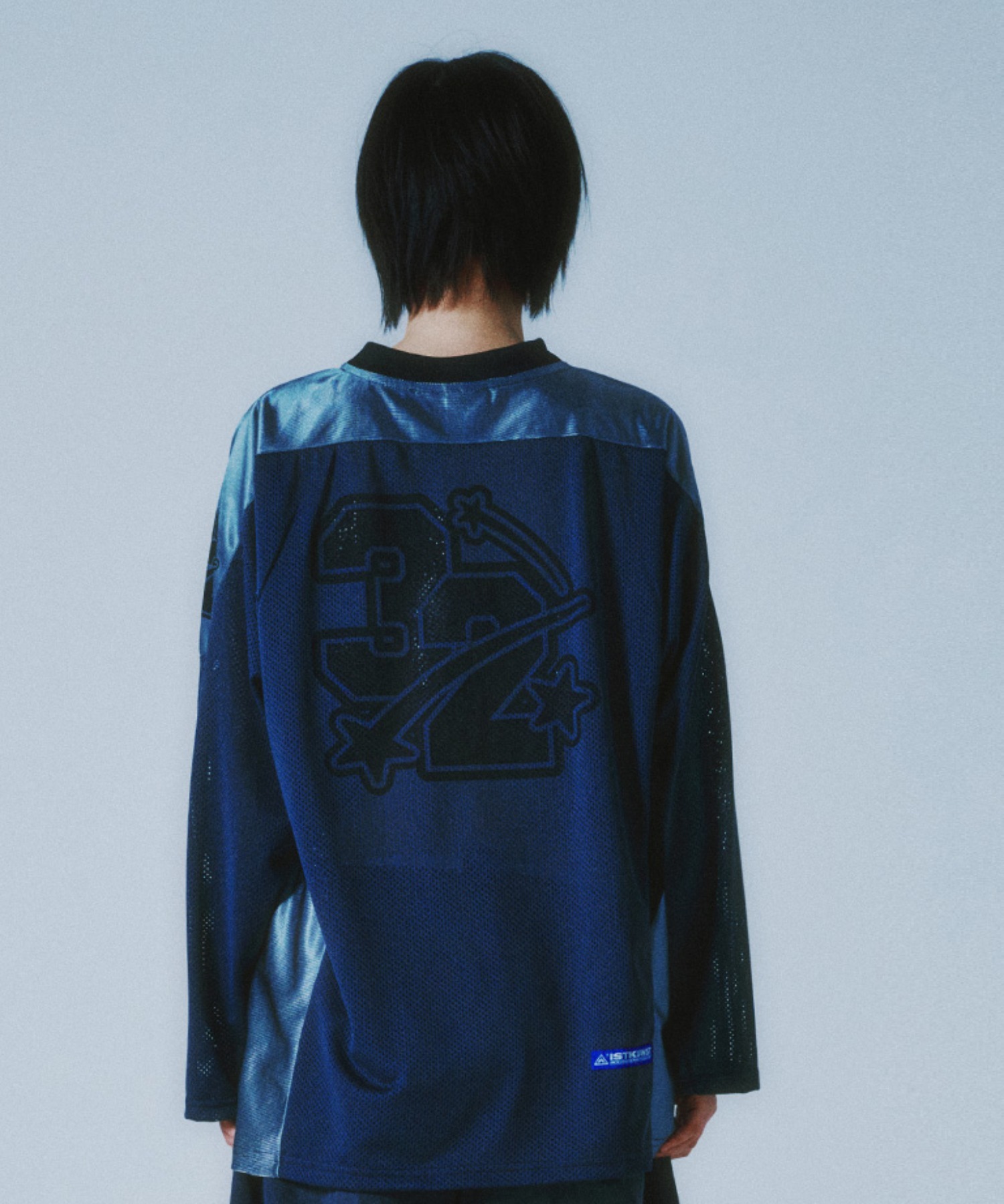 さらに100円引き◆ISTKUNST◆SPORTY FOOTBALL MESH TOP A'GEM/9 × .kom『ISTKUNST/イストクンスト』 SPORTY FOOTBALL