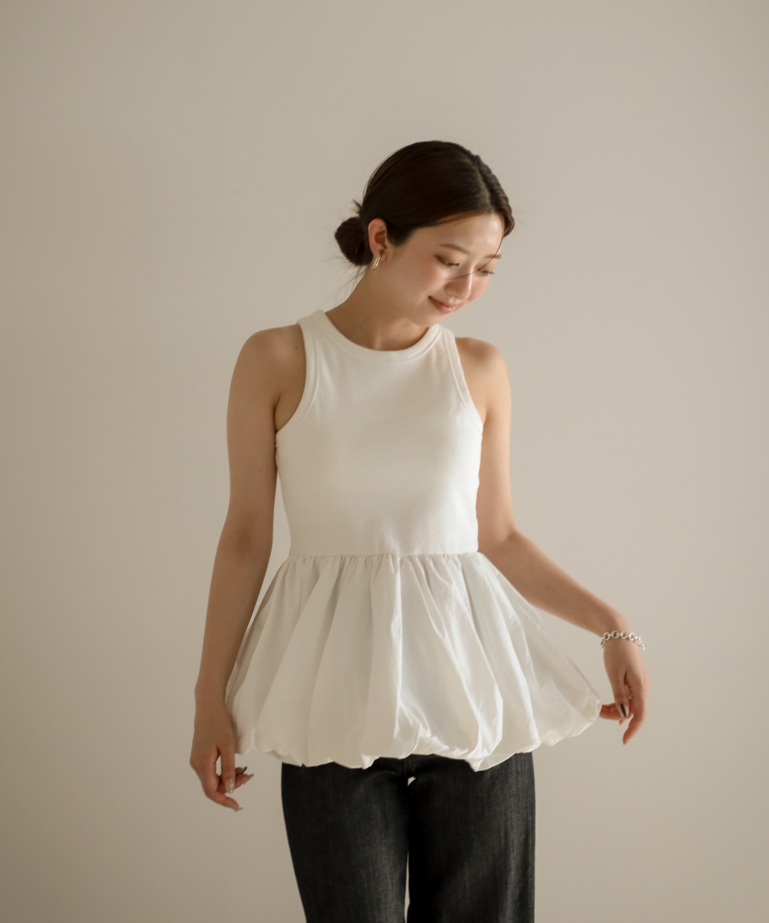 model：H160 着用サイズ：FREE
