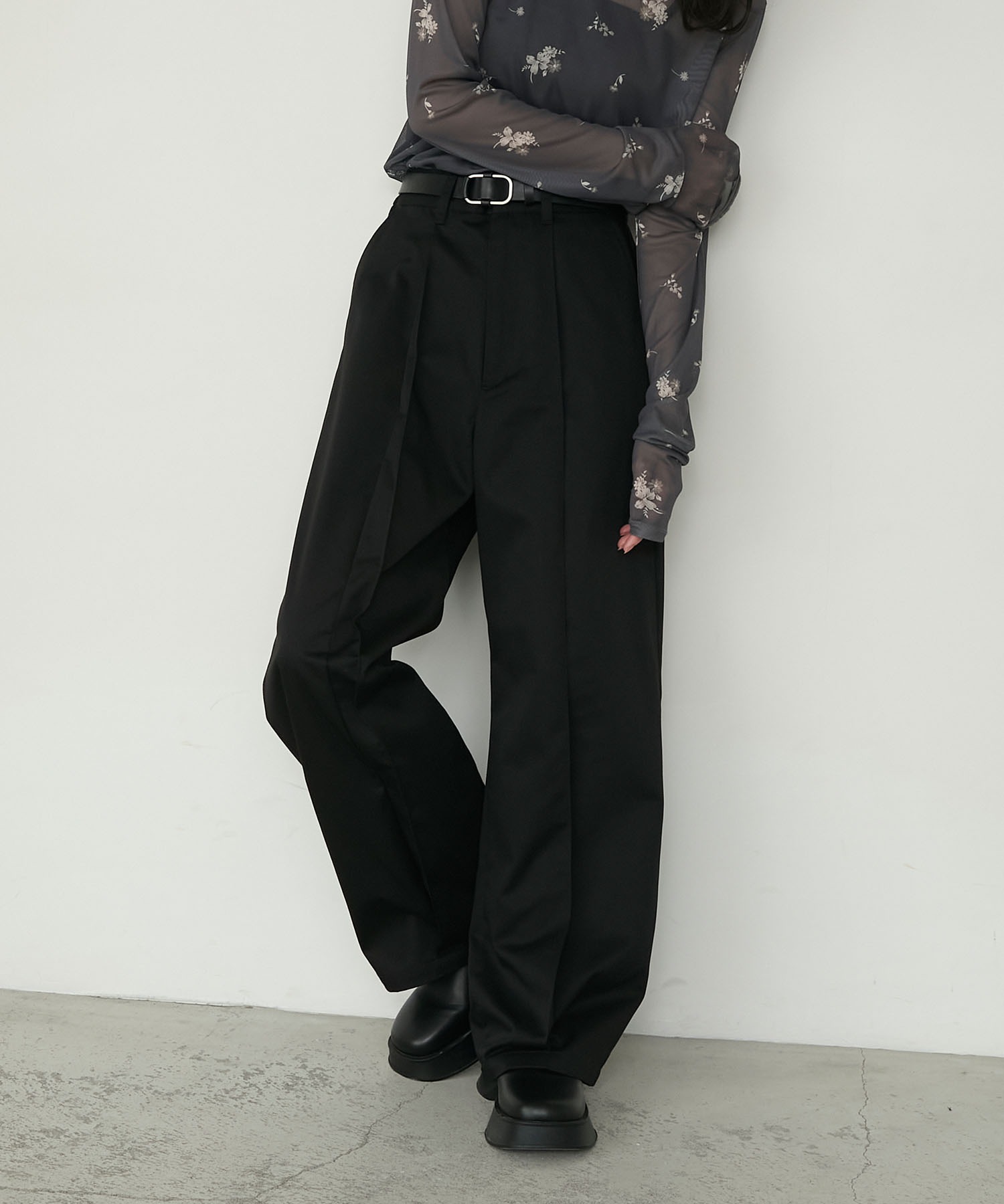 GEOFFREY B. SMALL 再構築 ロゴ チノパンツ 迷彩 ドッキング GEOFFREY B. SMALL 再構築 ロゴ チノパンツ 迷彩 ドッキング