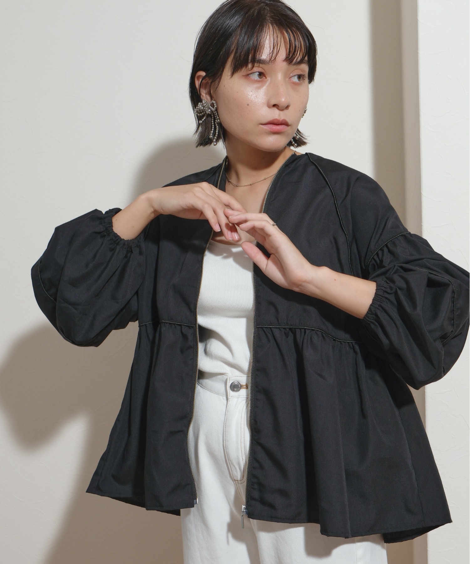 ブラウス シャツ パイピングデザイン　ペプラムギャザー　ジップブラウス レディース パイピングデザイン ペプラムギャザー ジップブラウス Palm