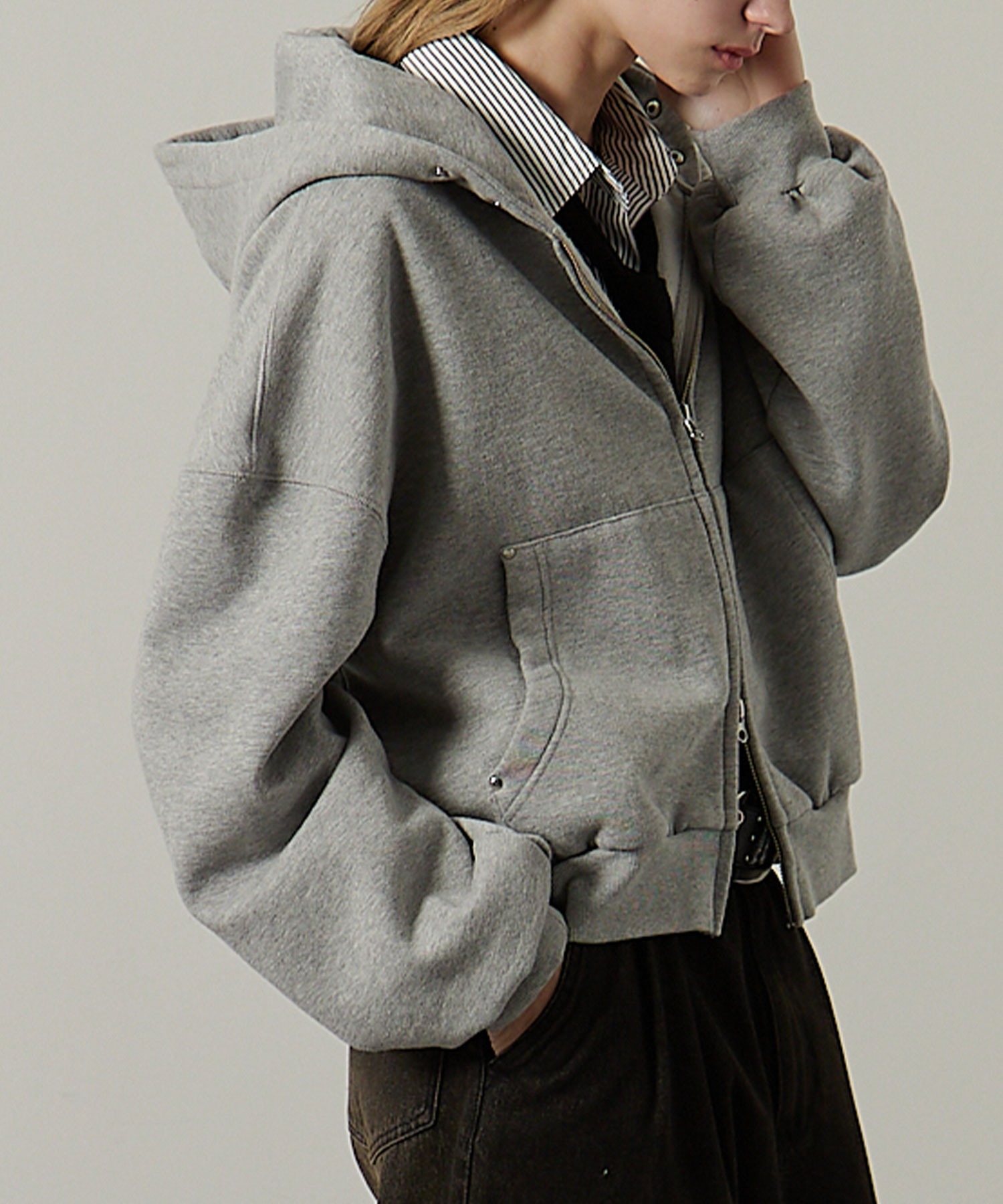 Alfred Alex】スタッズショートダブルジップパーカー Alfred Alex