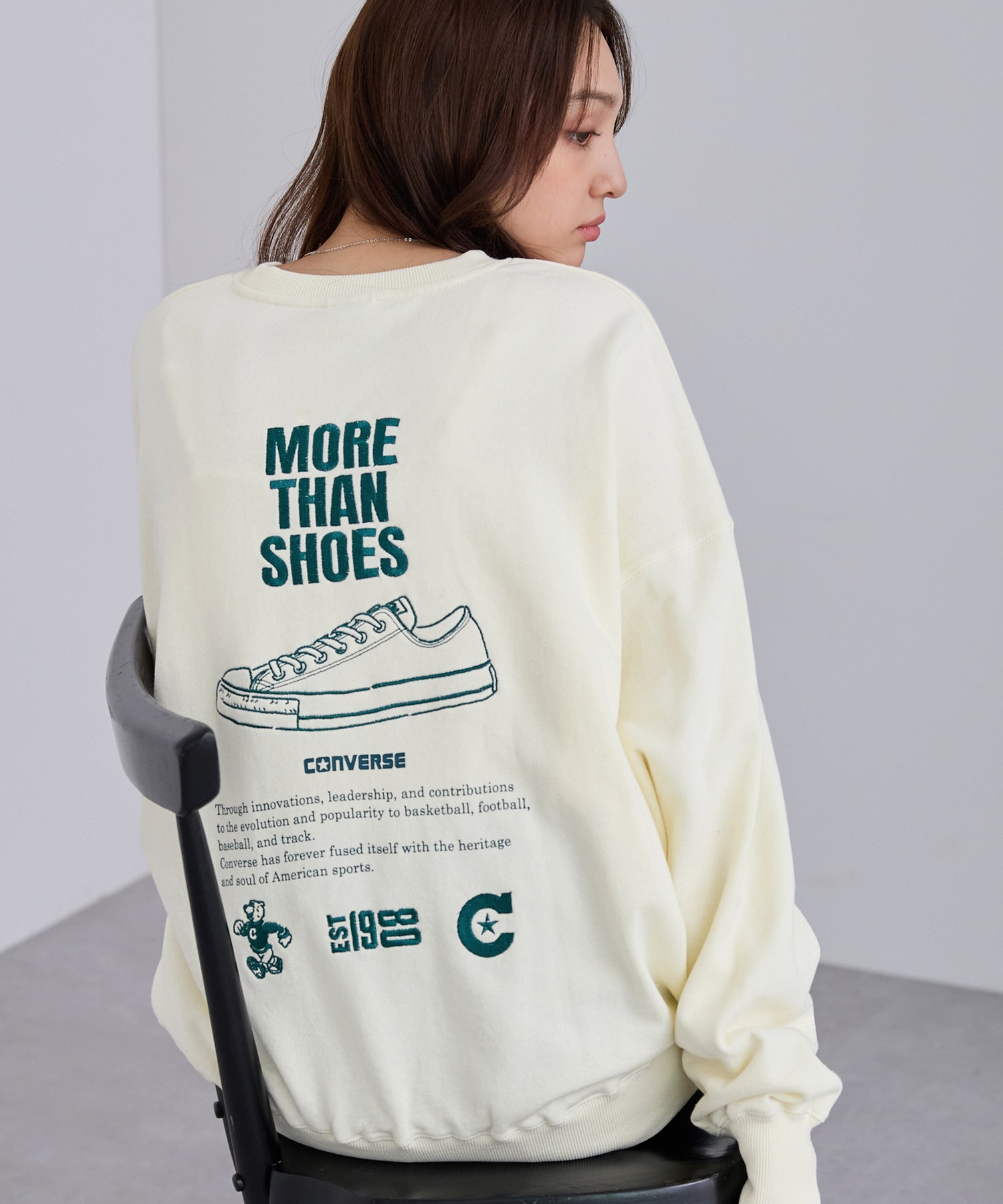 CONVERSE WHITE/コンバース ホワイト デザインプリントクルーネックスウェット MONO-MART│MONO-MART [モノマート]  公式オンラインストア