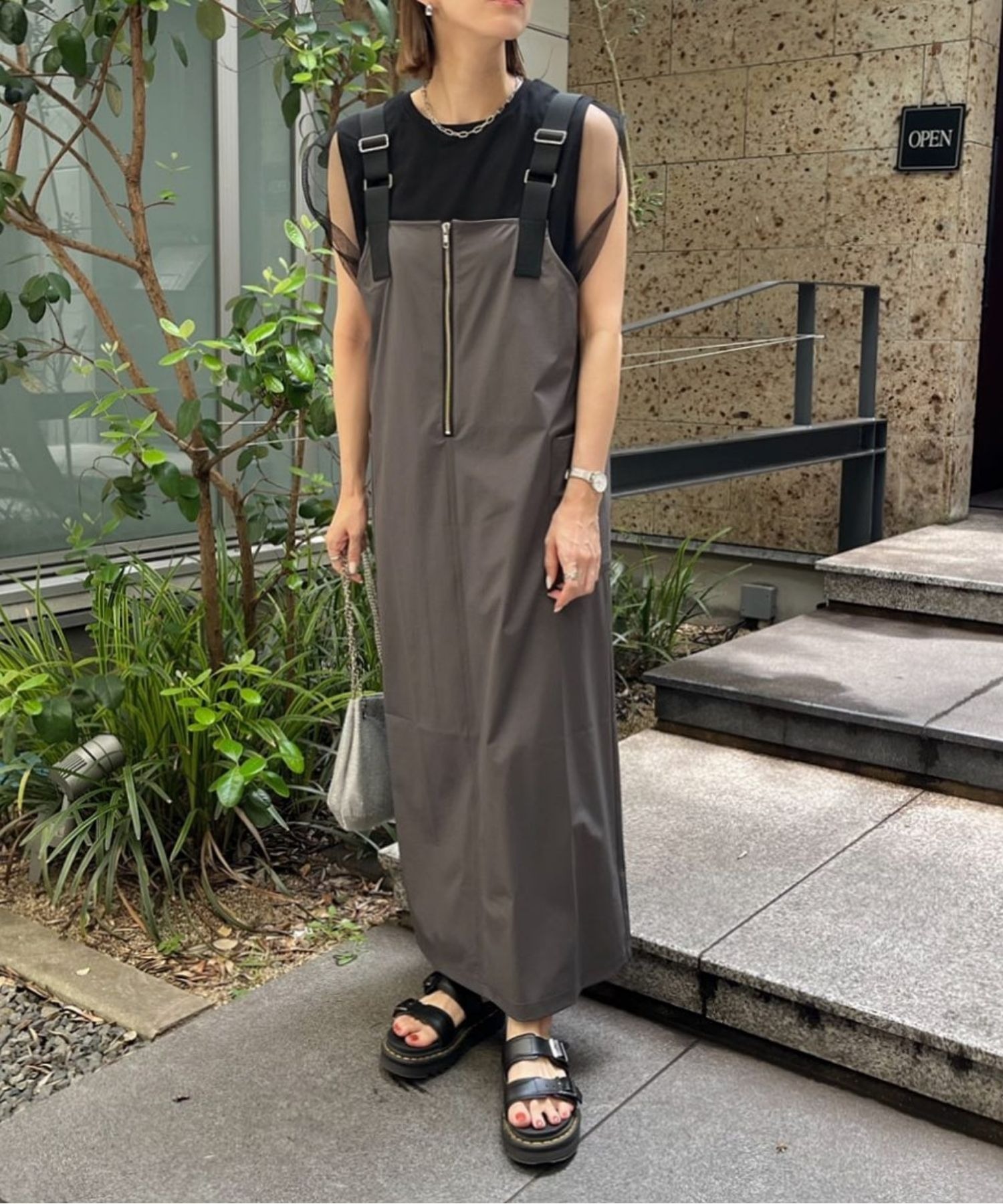 model：H160 着用サイズ：FREE