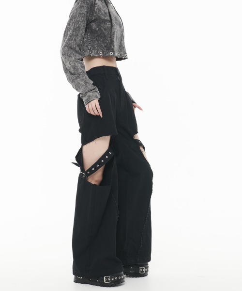 REFLEM/レフレム』カッティングデニムパンツ