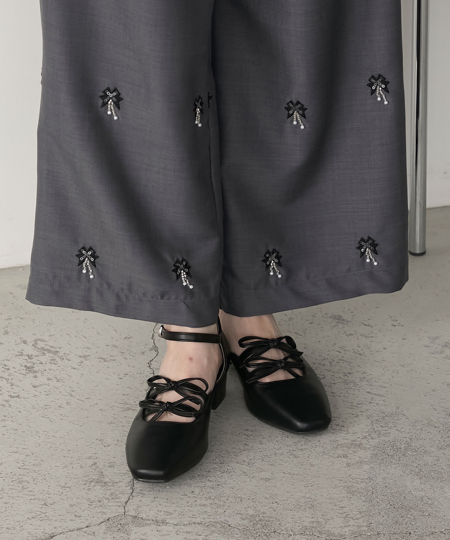 forksy.】【オケージョン対応】スクエアトゥダブルリボンパンプス