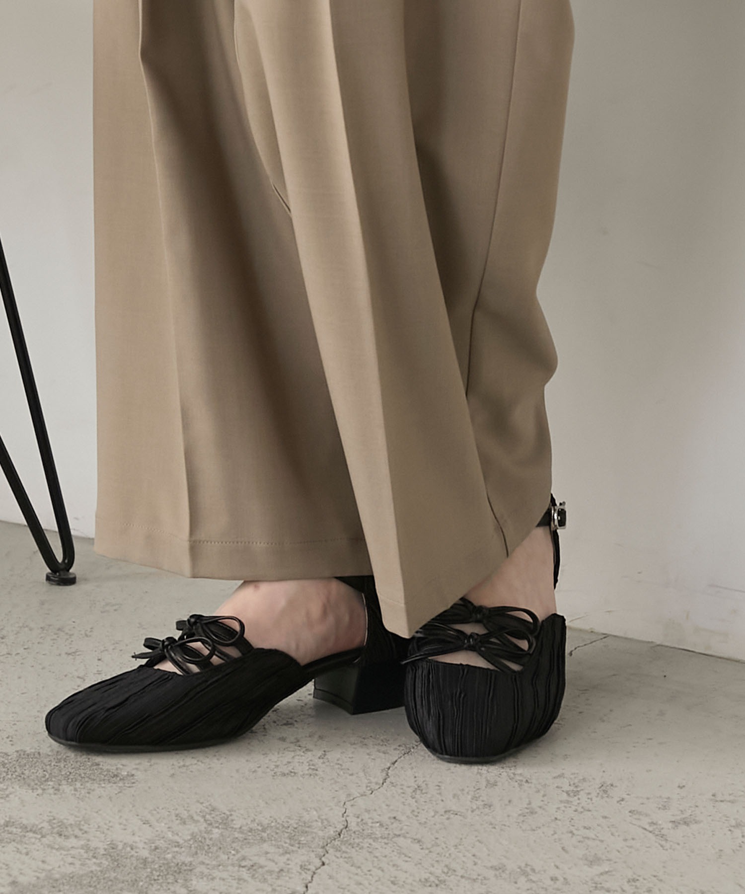 forksy.】【オケージョン対応】スクエアトゥダブルリボンパンプス